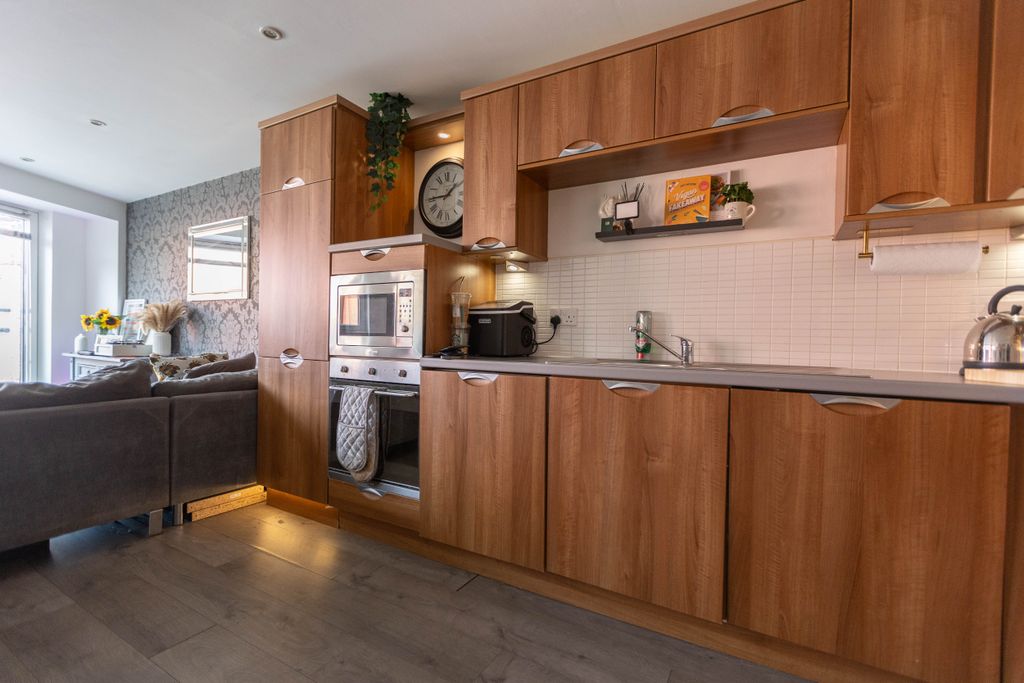 Additional image 6 of 1 bed flat for saleTempleton Street, Glasgow G40