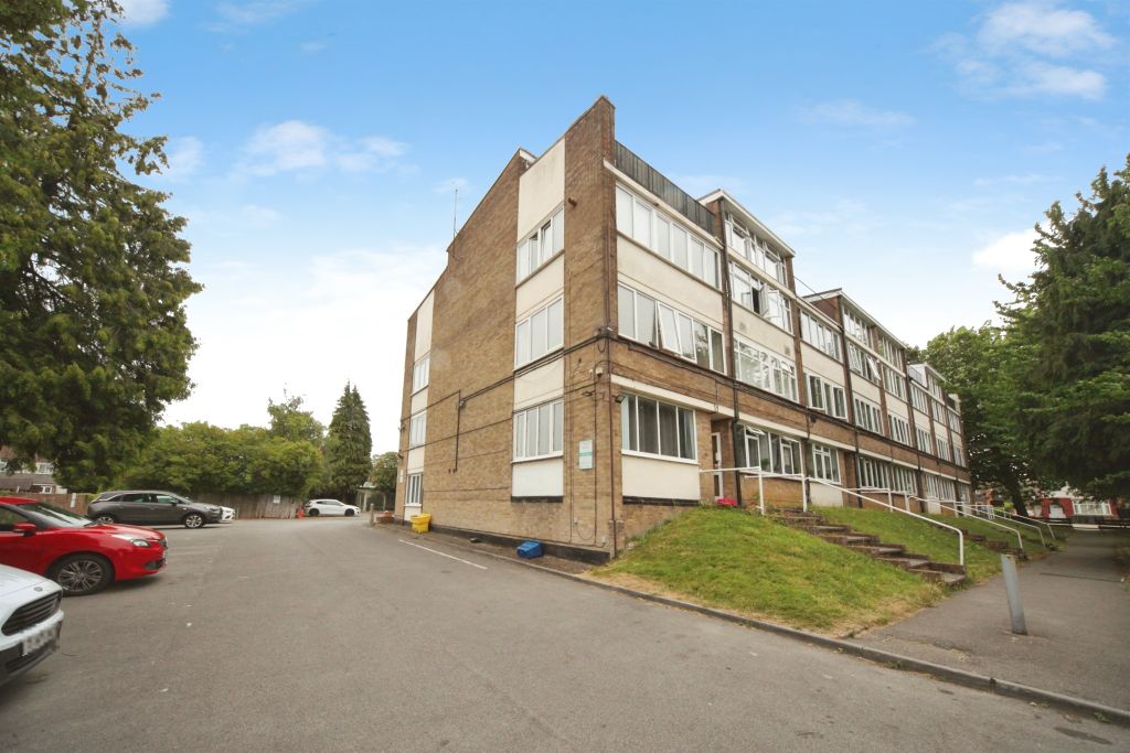 Property photo 1 of 8