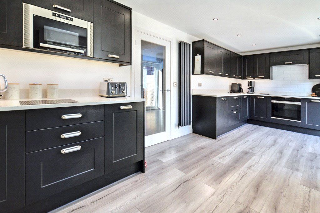 Property photo 2 of 17 Picture No. 03