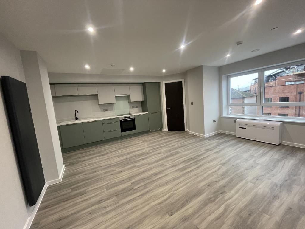 Property photo 2 of 6 Kitchen