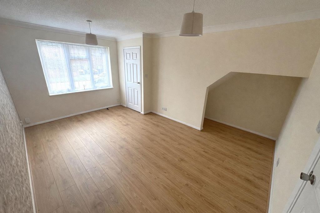 Property photo 3 of 19 4Db62d63-d620-4480-B6d5-39E489E19Eb5.Png