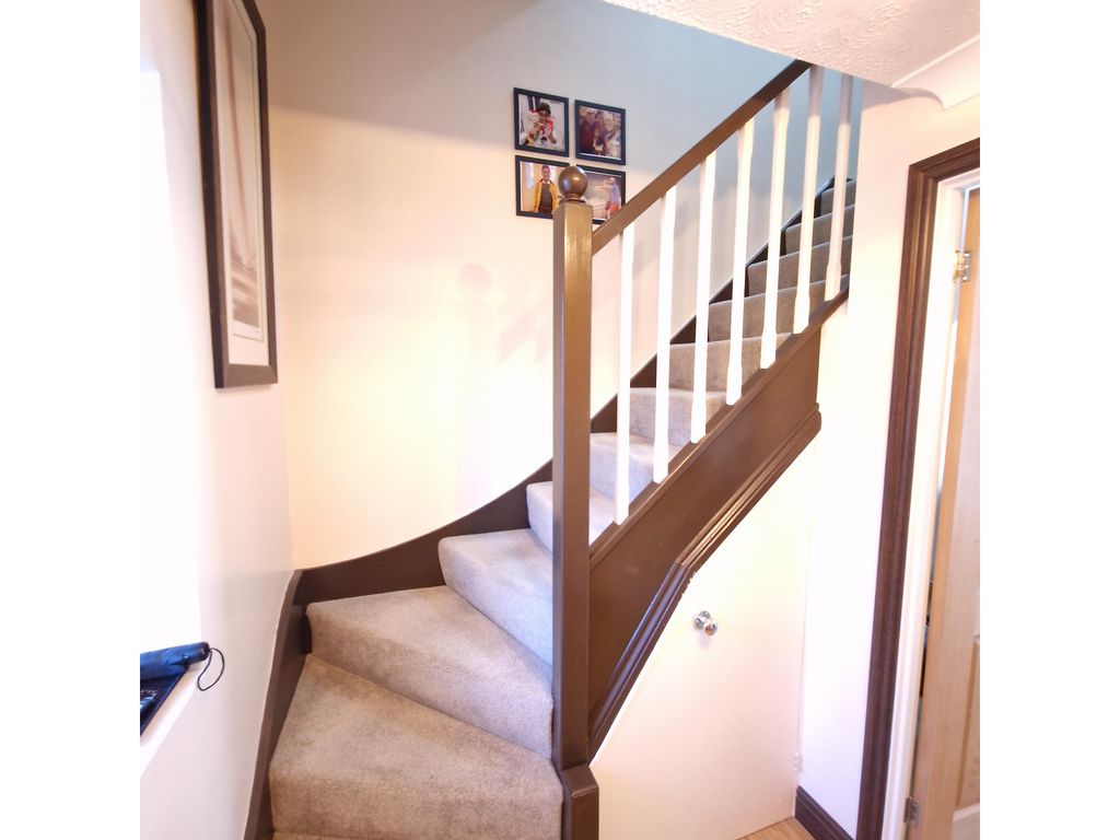 Property photo 3 of 13 Hallway