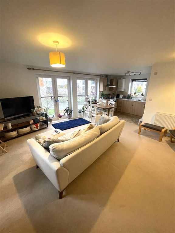 Property photo 3 of 9