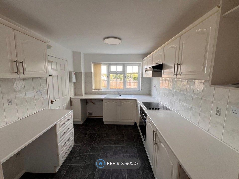 Property photo 3 of 26