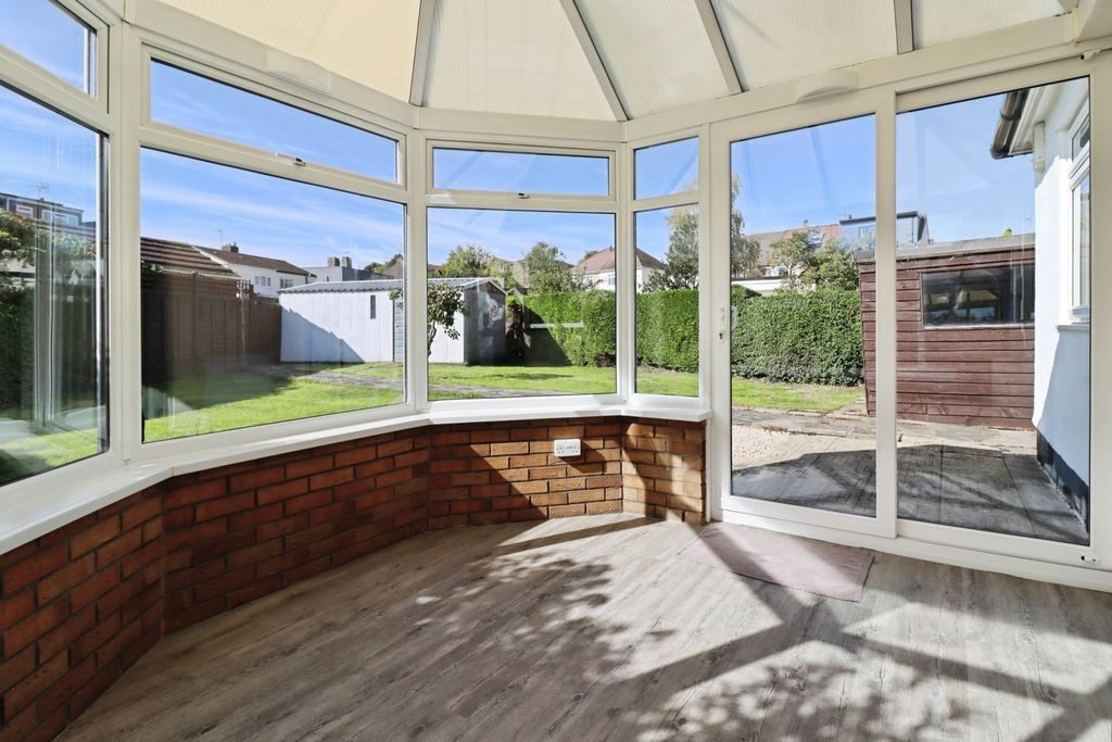 Property photo 2 of 16 Conservatory