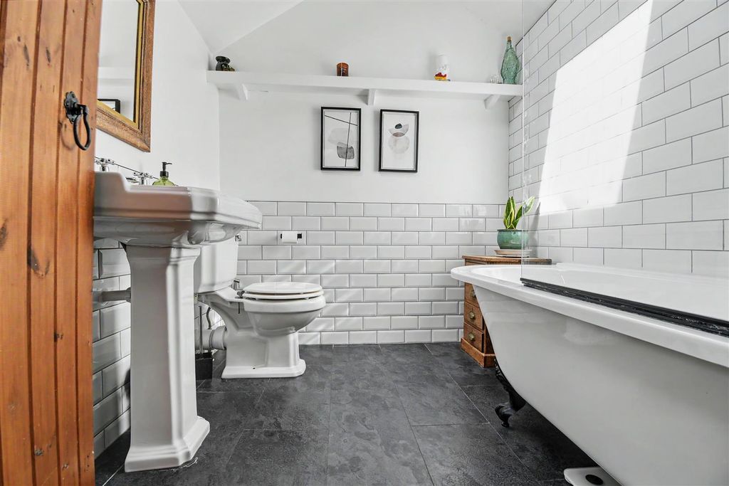 Additional image 36 of 5 bed detached house for saleNew Road, Worlaby, Brigg DN20