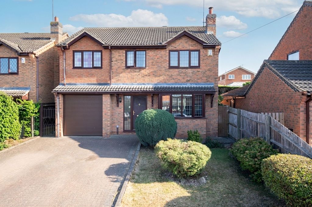 Property photo 1 of 24