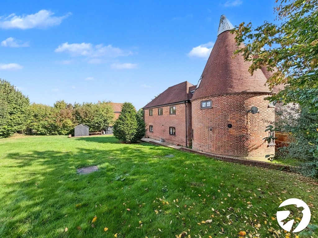 Property photo 1 of 27 Picture No. 08