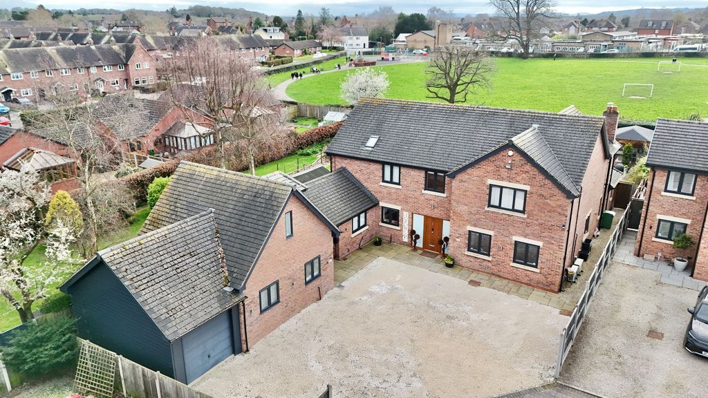 Property photo 1 of 38
