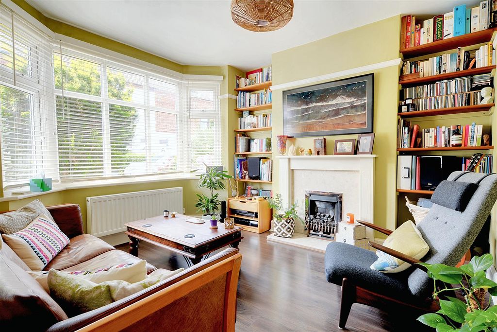 Property photo 2 of 19 Living Room.Jpeg