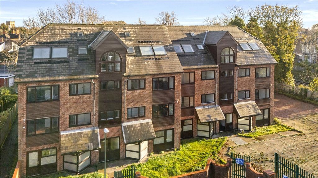 Property photo 1 of 7 Picture No. 08