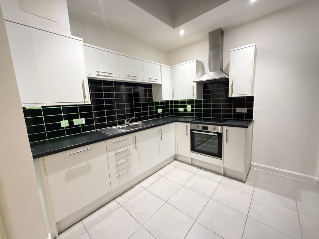 Property photo 2 of 14 Image