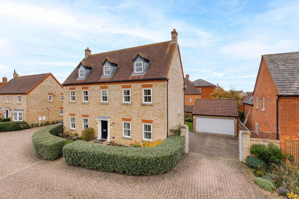 Property photo 1 of 25