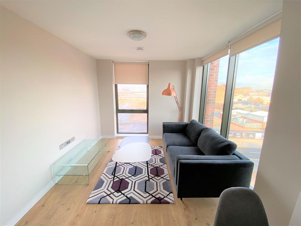 Property photo 2 of 13