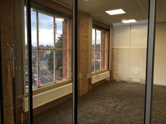 Property photo 3 of 8 Photo 13