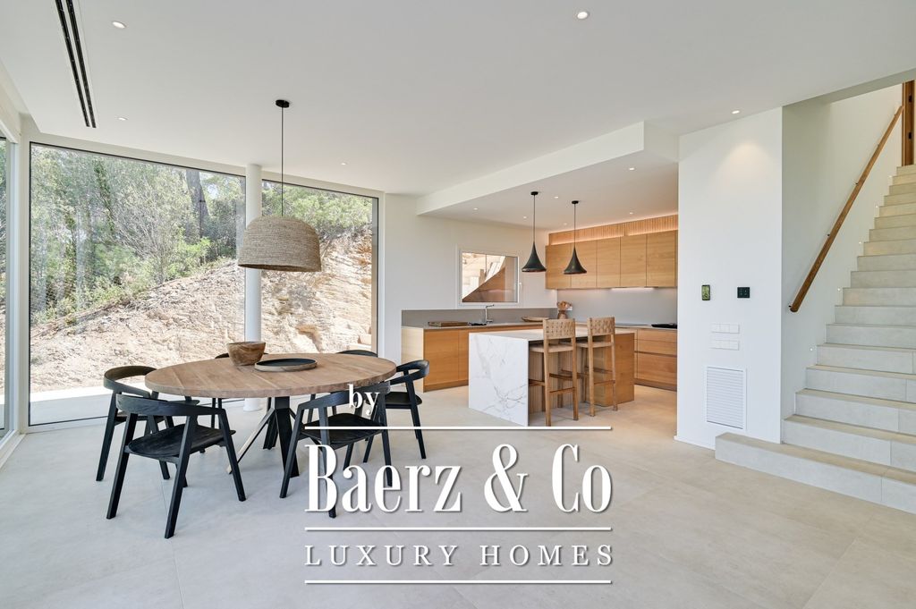 Property photo 3 of 29