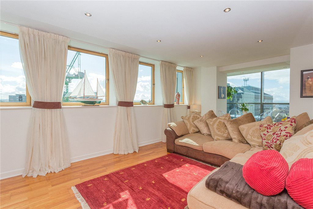 Property photo 2 of 10