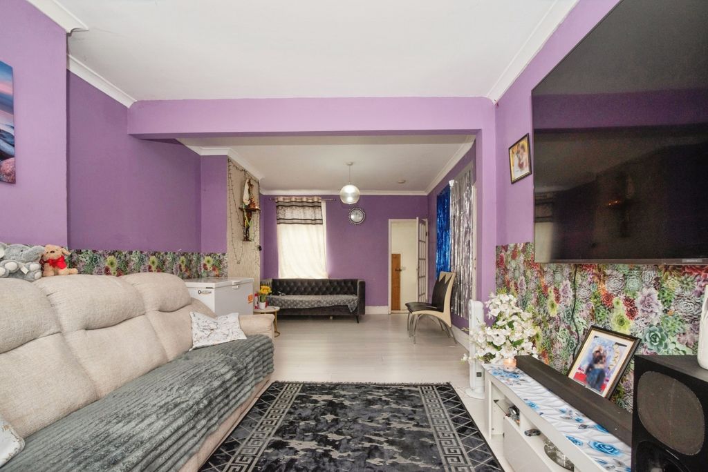 Property photo 3 of 16 Image 3