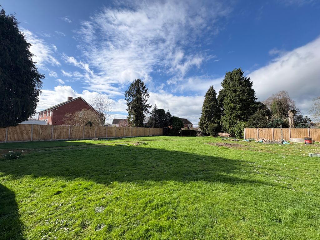 Property photo 3 of 15 Image 4