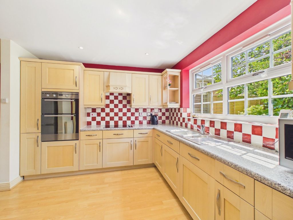Property photo 2 of 37 5183193
