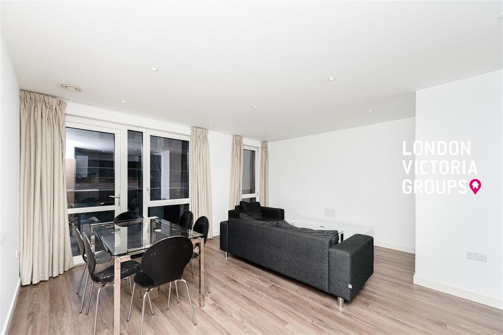 Property photo 2 of 22 1-4498.Jpg