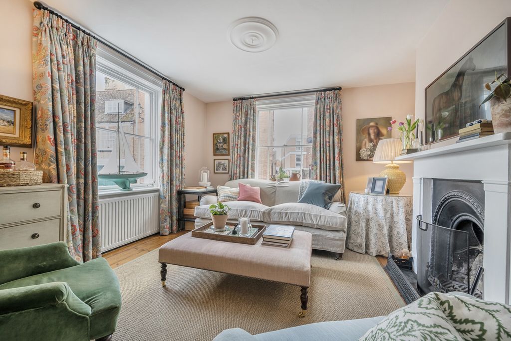 Property photo 2 of 29 1294945-39-682B50...