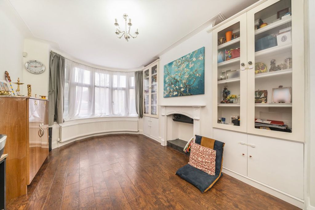 Property photo 2 of 7