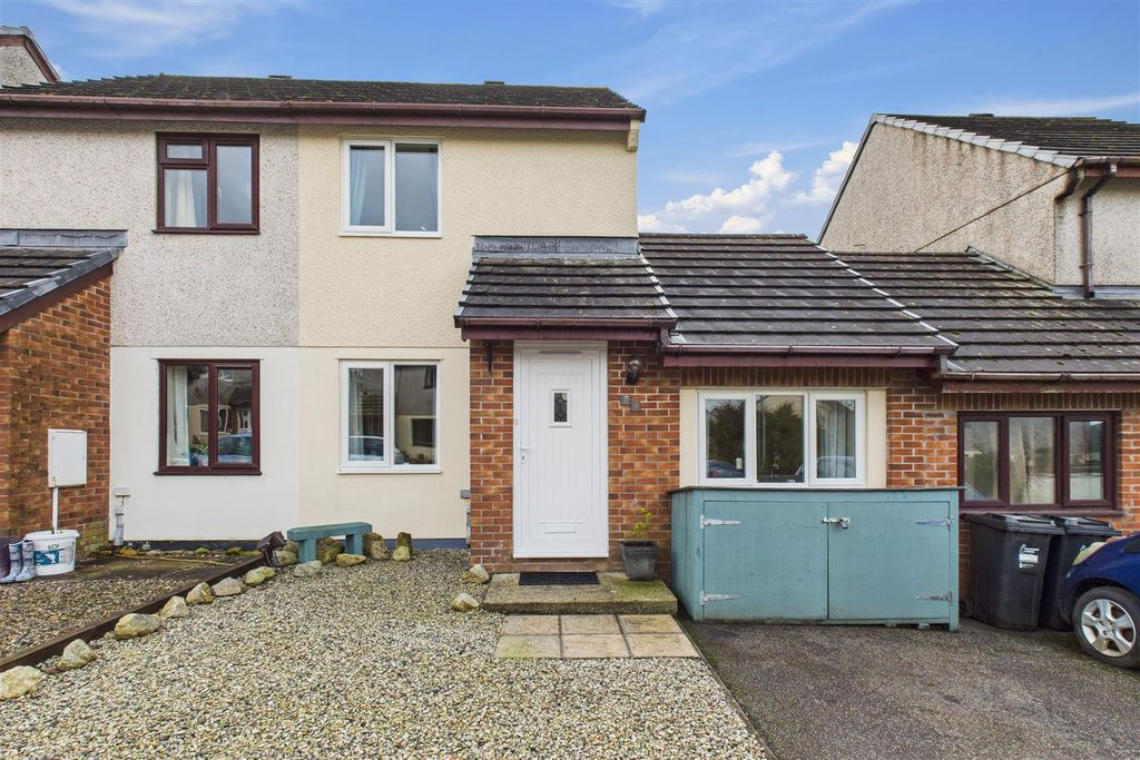 Property photo 1 of 27 Penhale Gardens