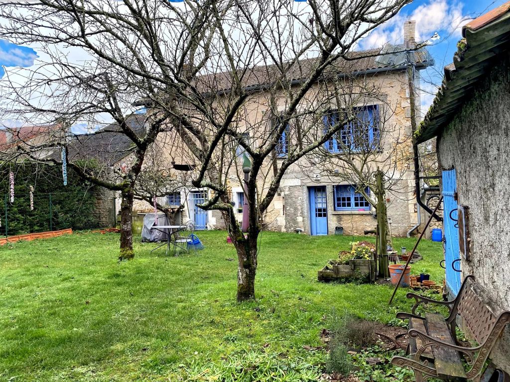 Property photo 2 of 15