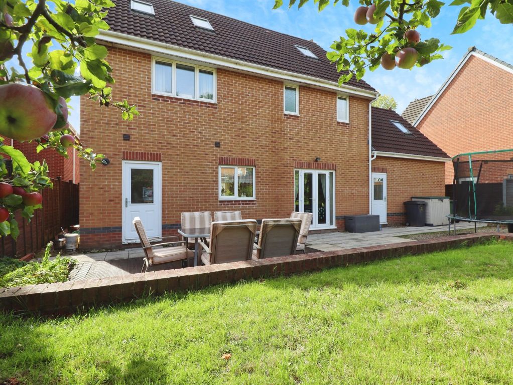 Property photo 3 of 31