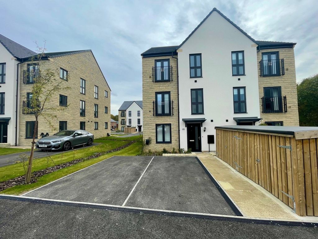 Property photo 1 of 16 Picture No. 02