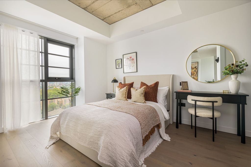 Property photo 3 of 17 20250918_Canada Water_The Founding_Apartment1508_001.Jpg