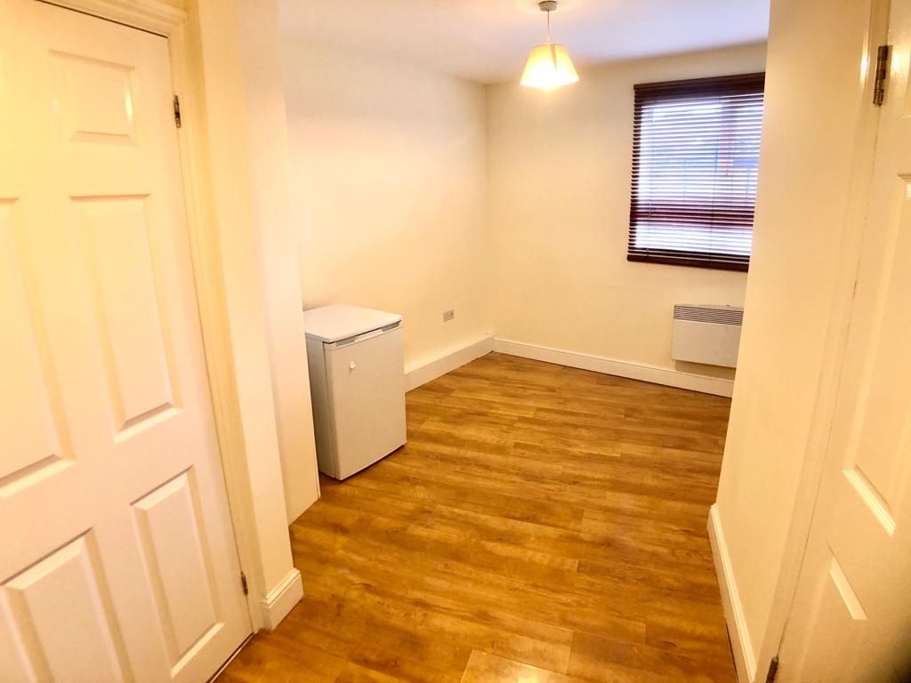 Property photo 3 of 4