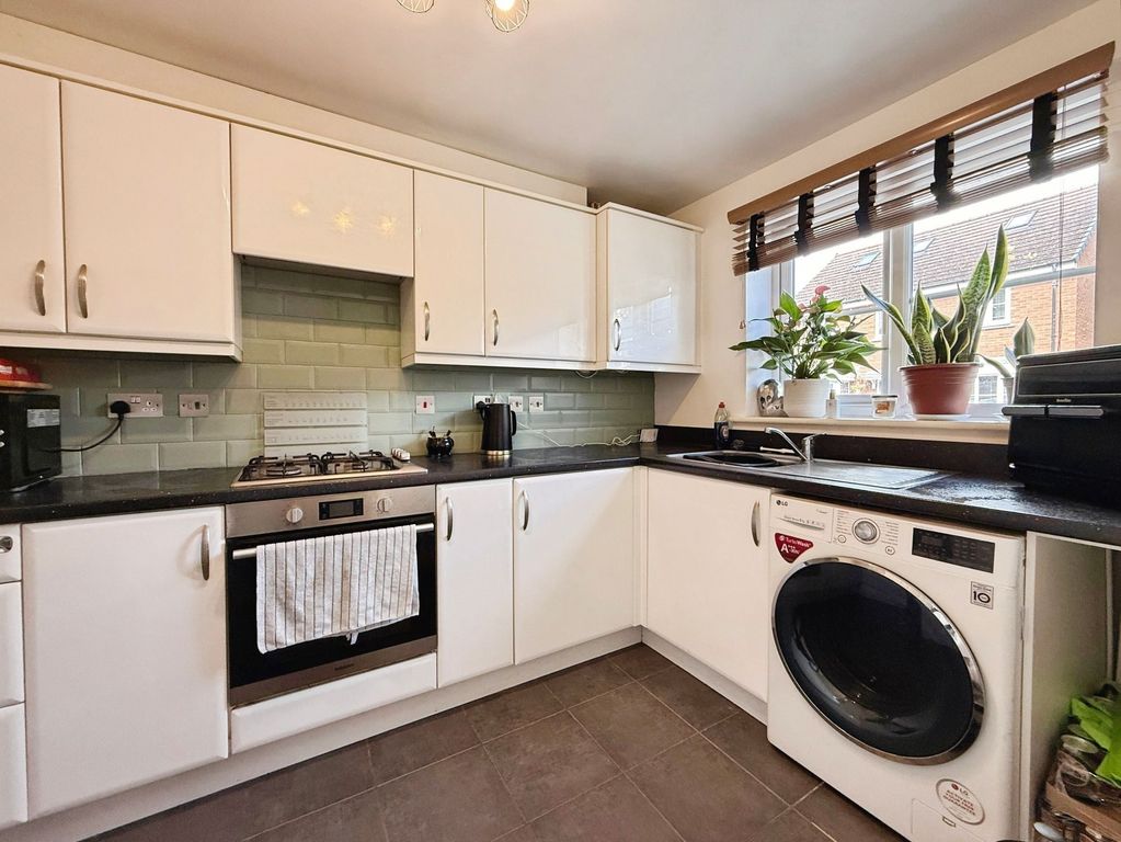 Property photo 3 of 13