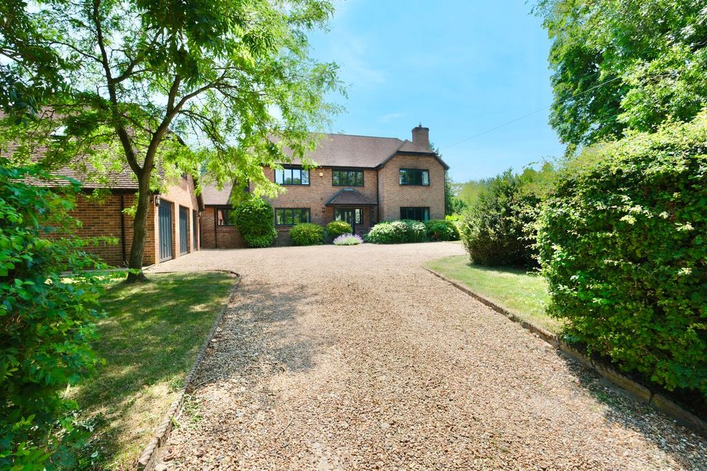 Property photo 1 of 25