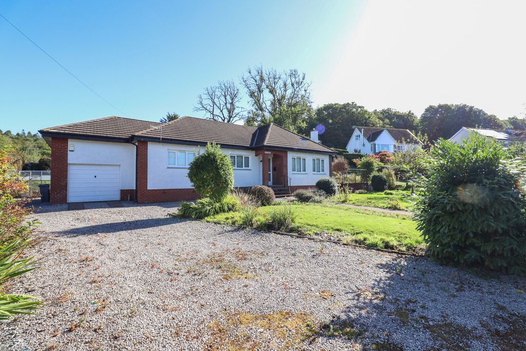 Property photo 2 of 40