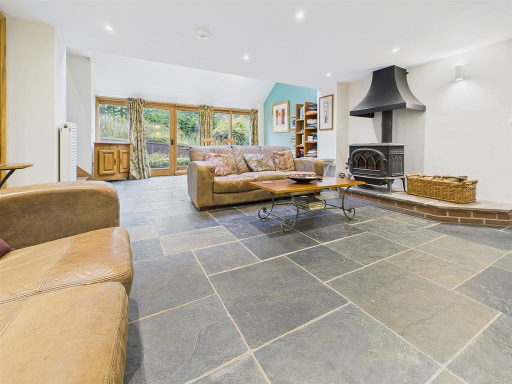 Property photo 3 of 34 Lounge/Dining Room