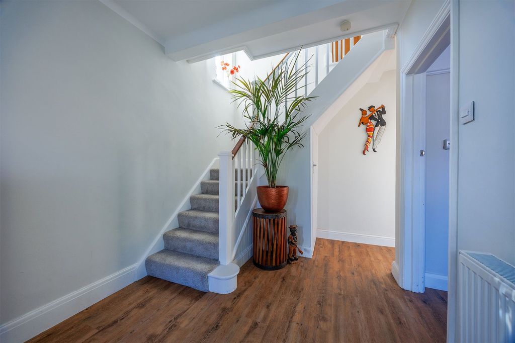 Property photo 2 of 21 Picture 2