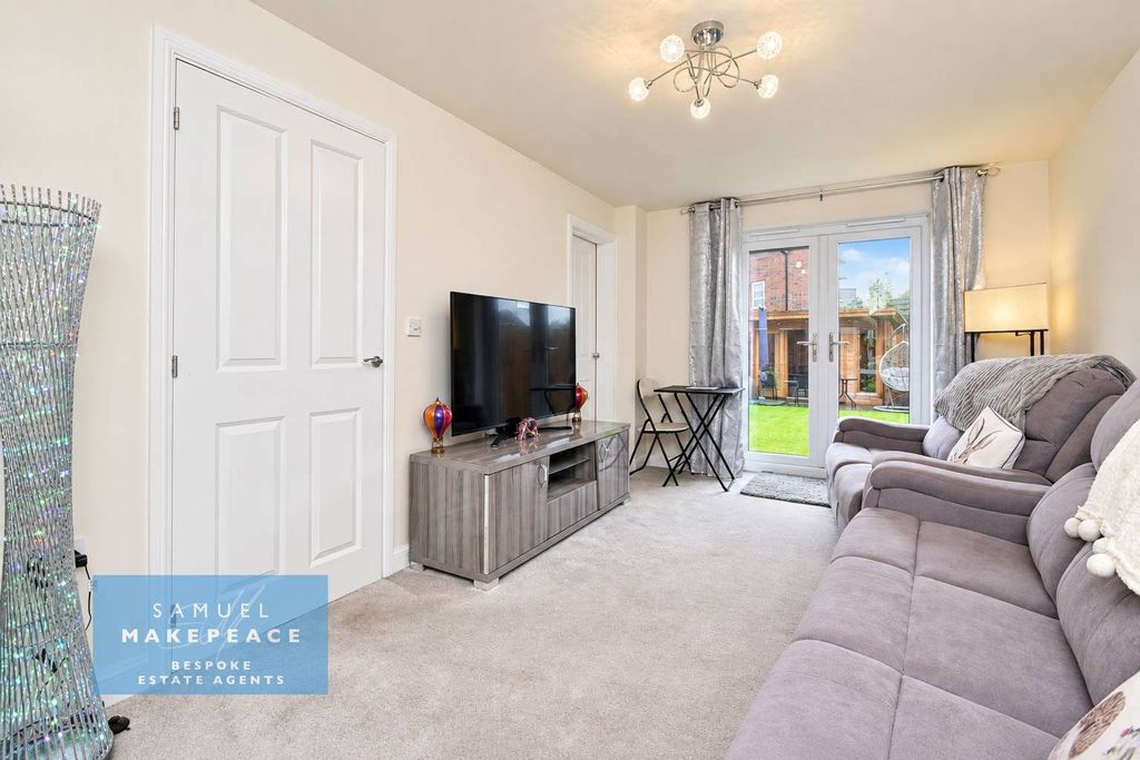Property photo 2 of 27 Catterick Crescent (25)