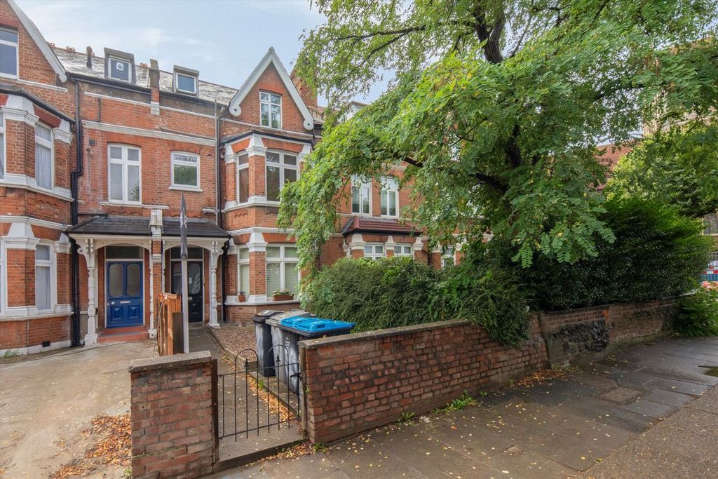 Property photo 1 of 6