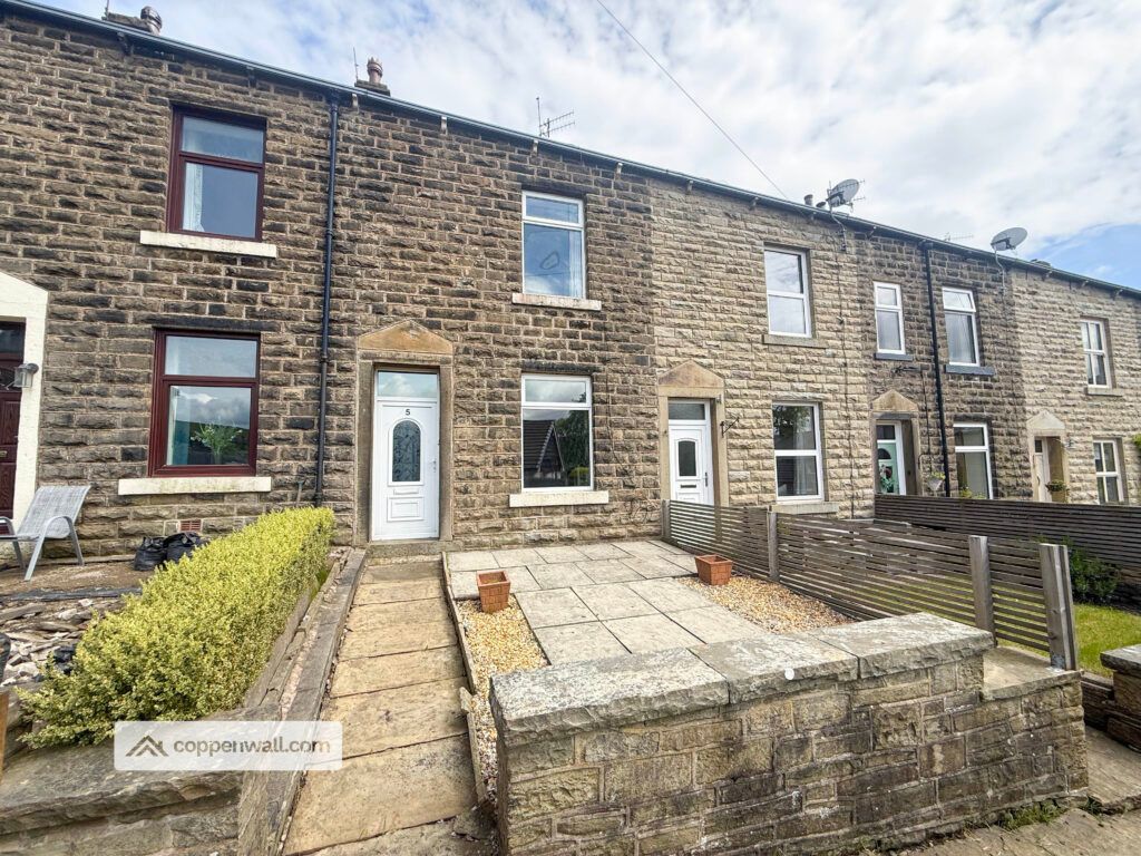 Property photo 1 of 32