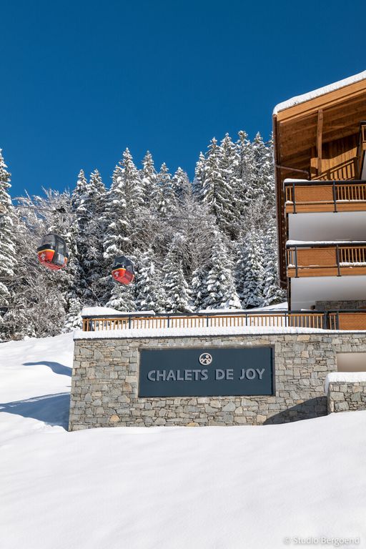 Property photo 3 of 25