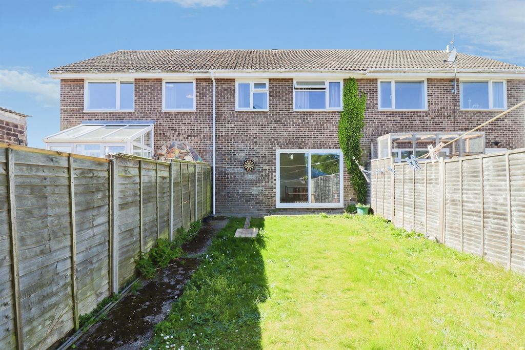 Property photo 2 of 11