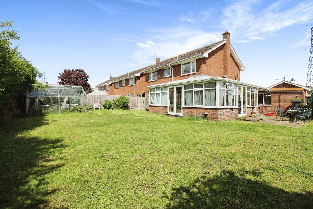 Property photo 2 of 14