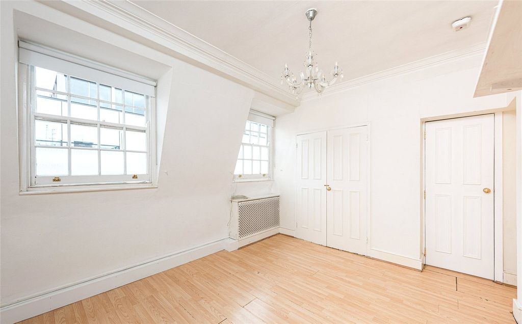 Property photo 1 of 9 Picture No. 18