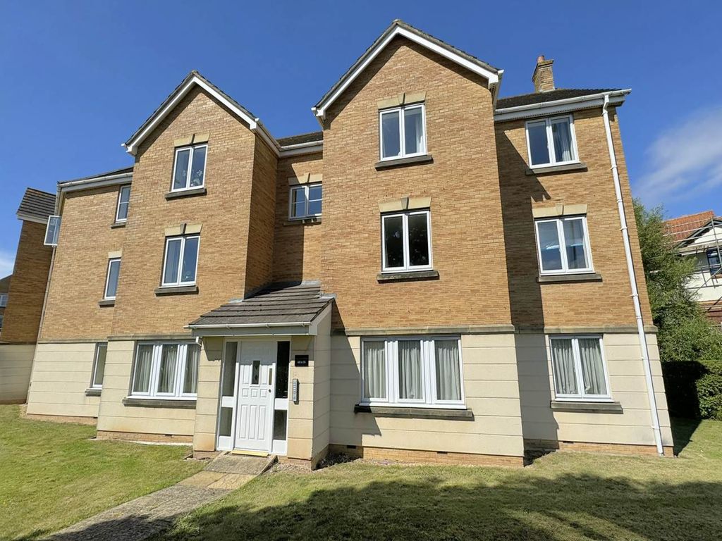 Property photo 1 of 13 Master Front