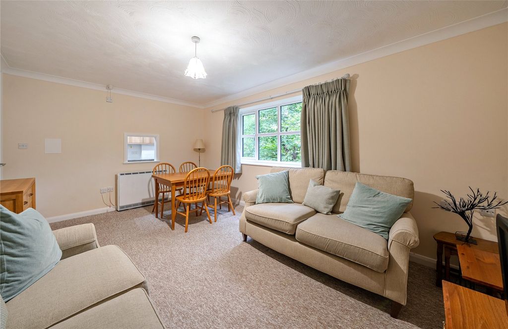 Property photo 2 of 13 Picture No. 08