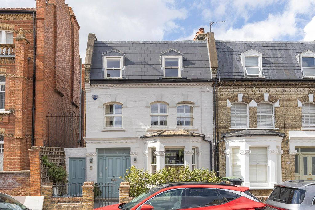 Property photo 3 of 16 Image