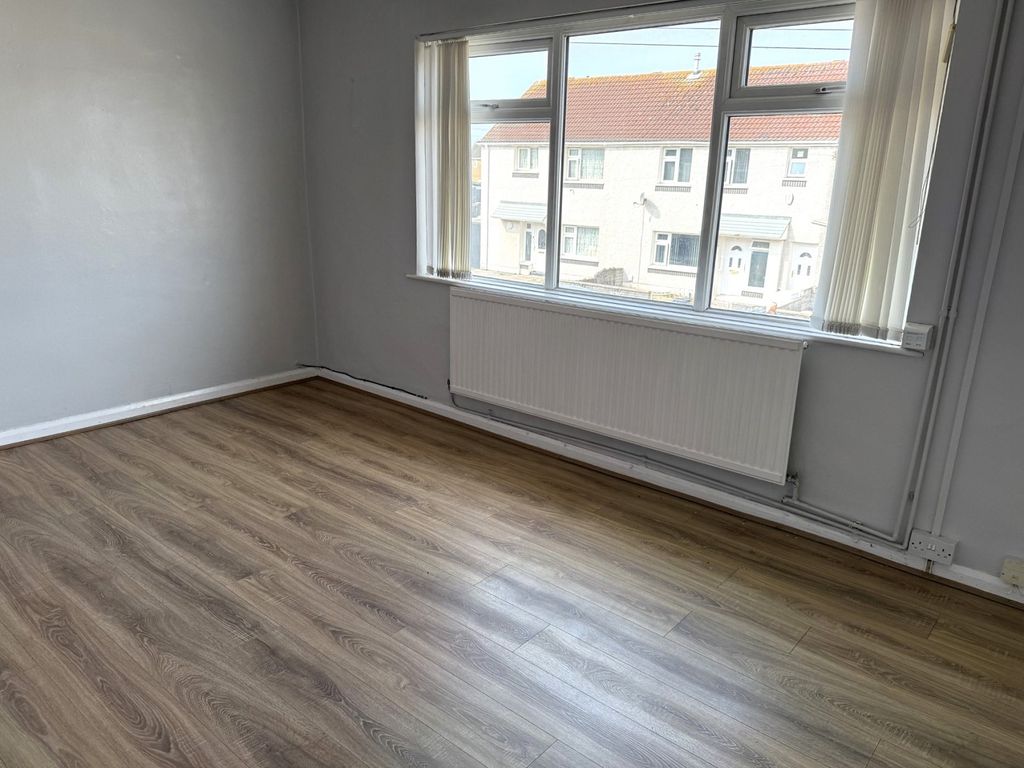 Property photo 3 of 9 Not Specified