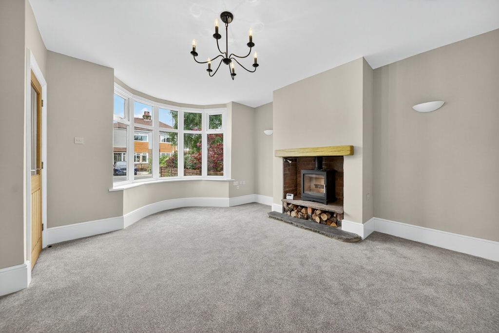 Property photo 3 of 18 Picture 3